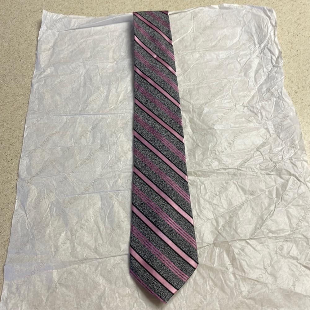 Burma Bigas tie